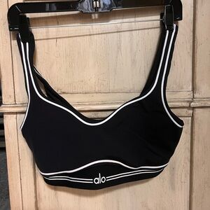 ALO YOGA AIRBRUSH HEART THROB BRA -BLACK/WHITE MEDIUM